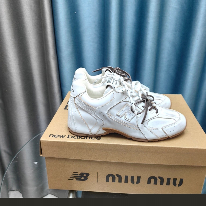 Miu Miu Casual Shoes